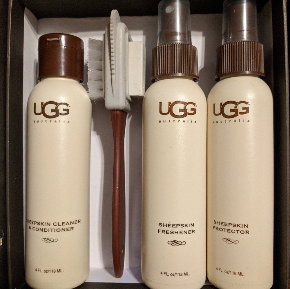 Ugg Sheepskin Care Kit